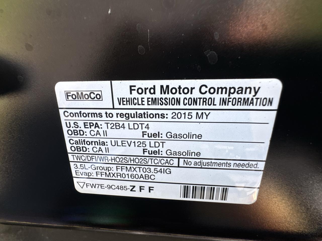 Ford F-150 4WD SuperCrew 157" Lariat w/HD Payload Pkg 2015