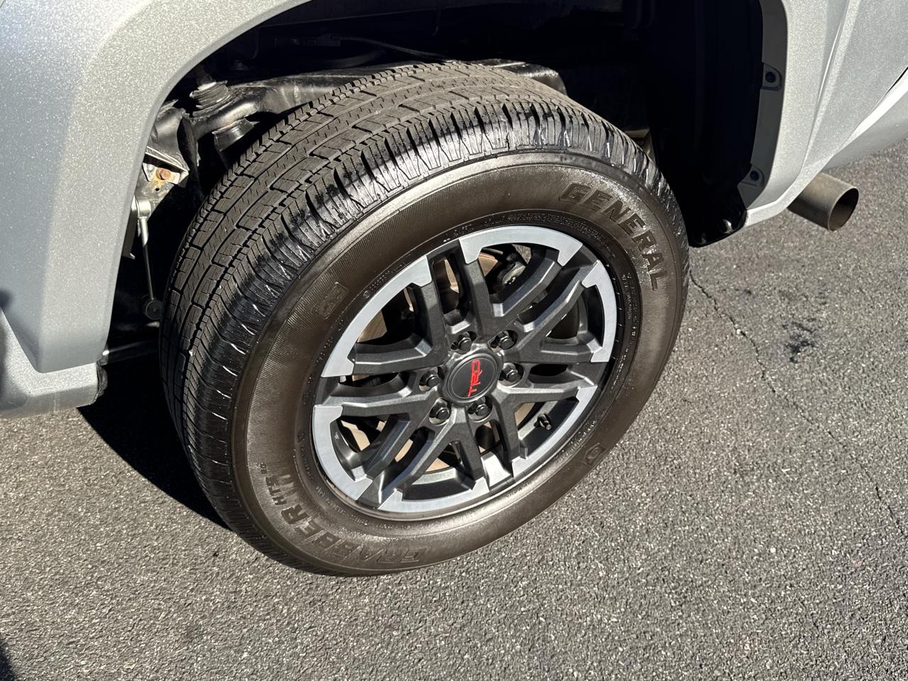 Toyota Tacoma 4WD TRD Off Road Double Cab 5' Bed MT (Natl) 2024
