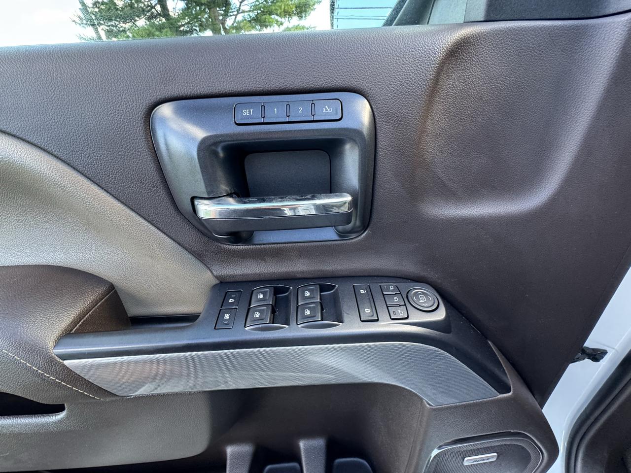 Chevrolet Silverado 2500HD 4WD Crew Cab 153.7" LTZ 2015