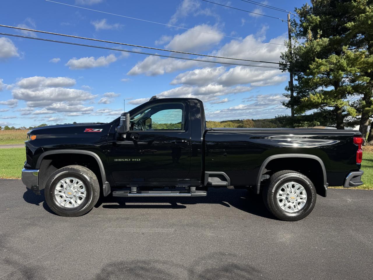 Chevrolet Silverado 3500HD 4WD Reg Cab 142" LT 2024