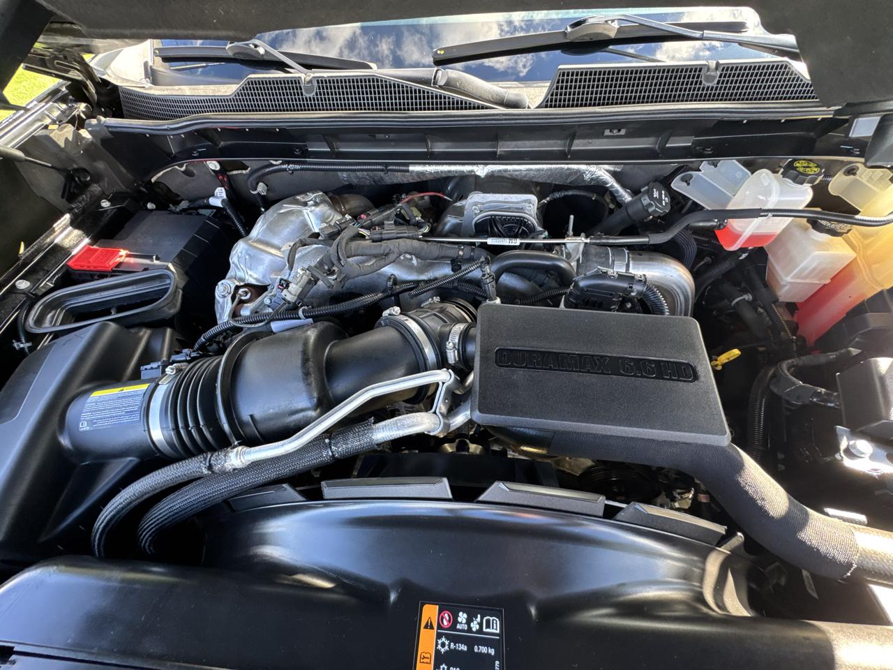 Chevrolet Silverado 3500HD 4WD Reg Cab 142" LT 2024