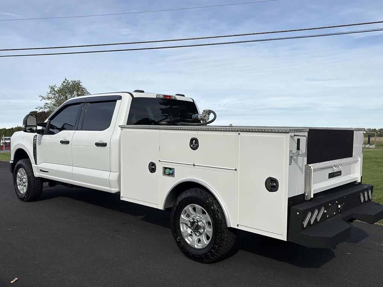 Ford Super Duty F-250 SRW XLT 4WD Crew Cab 8' Box 2024