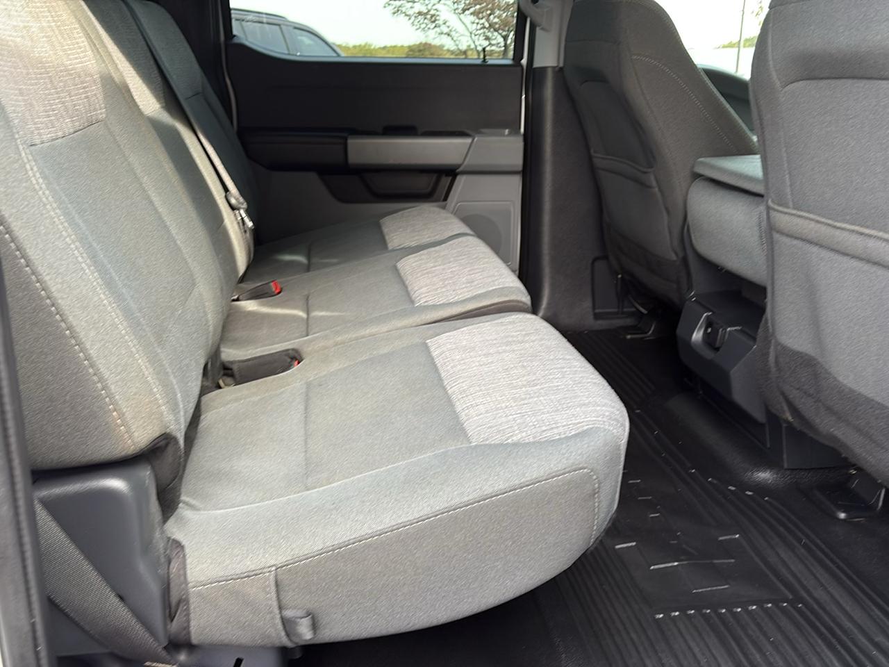 Ford Super Duty F-250 SRW XLT 4WD Crew Cab 8' Box 2024