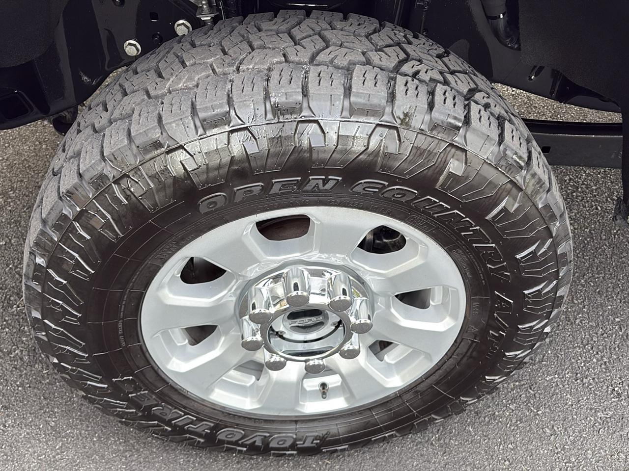 Ford Super Duty F-250 SRW XLT 4WD Crew Cab 8' Box 2024