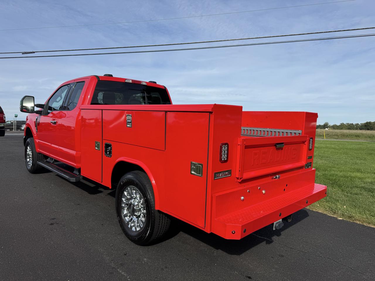 Ford Super Duty F-350 SRW Lariat 4WD SuperCab 8' Box 2022