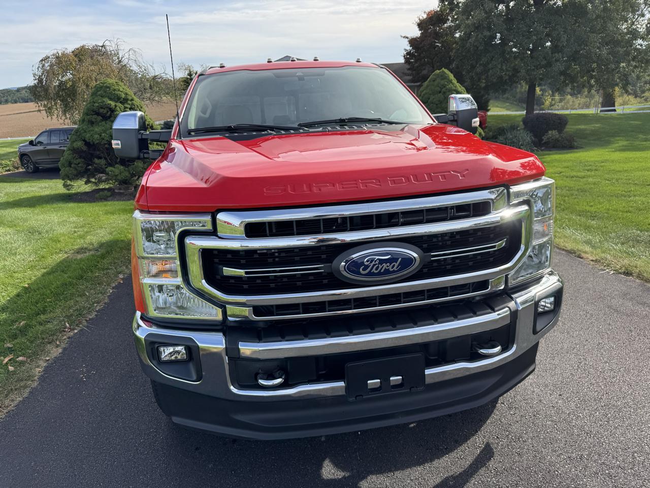 Ford Super Duty F-350 SRW Lariat 4WD SuperCab 8' Box 2022