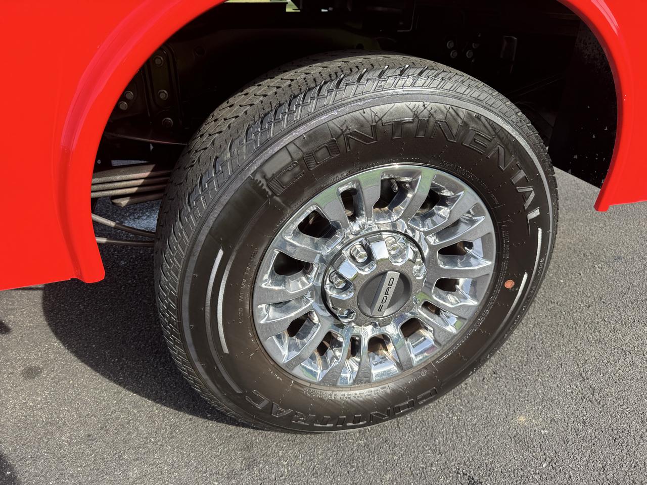 Ford Super Duty F-350 SRW Lariat 4WD SuperCab 8' Box 2022