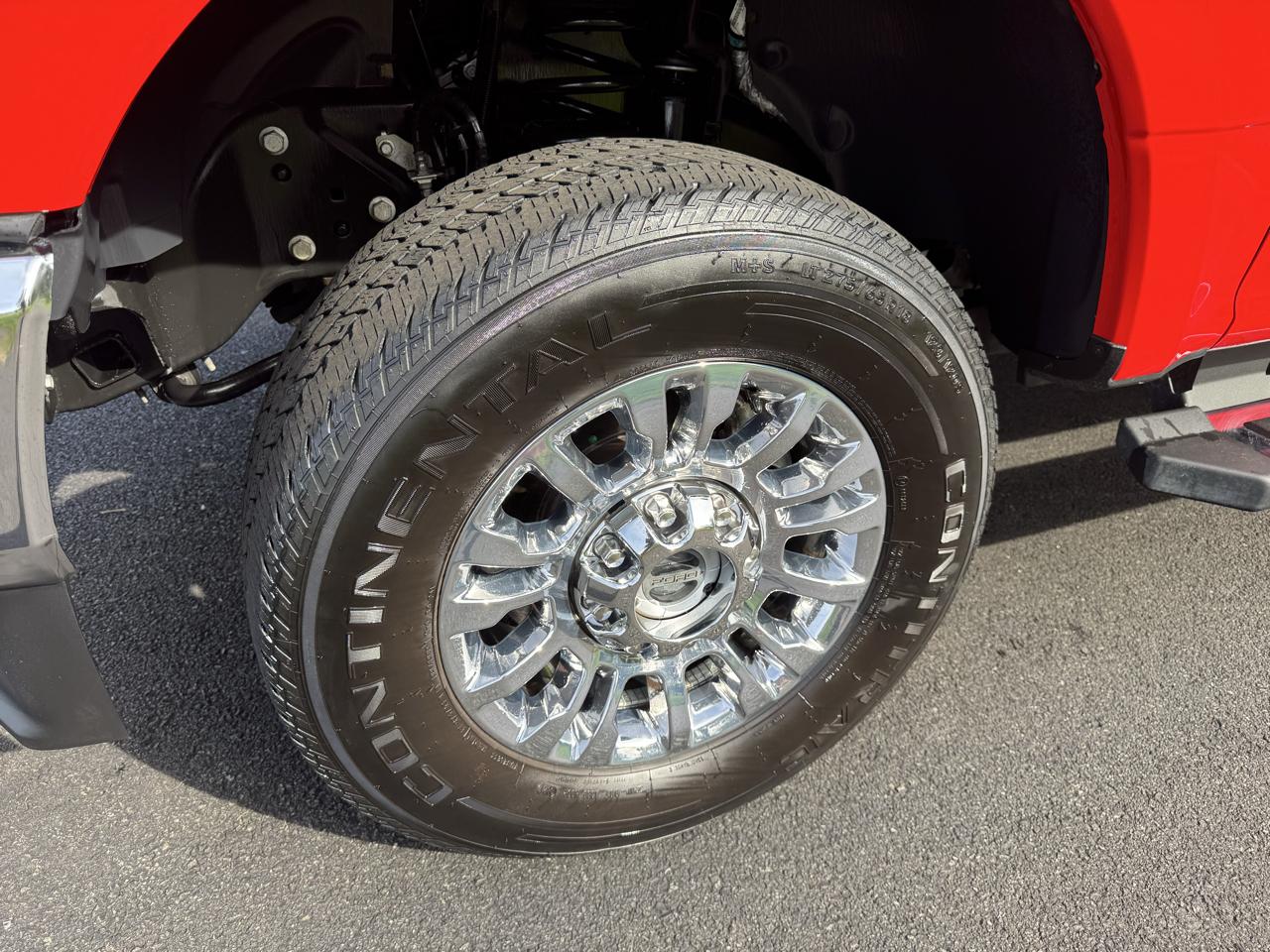 Ford Super Duty F-350 SRW Lariat 4WD SuperCab 8' Box 2022