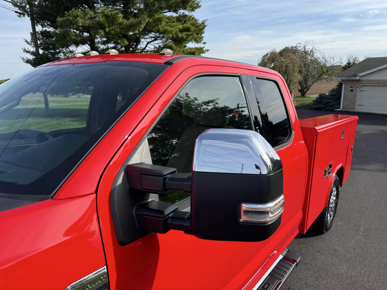 Ford Super Duty F-350 SRW Lariat 4WD SuperCab 8' Box 2022