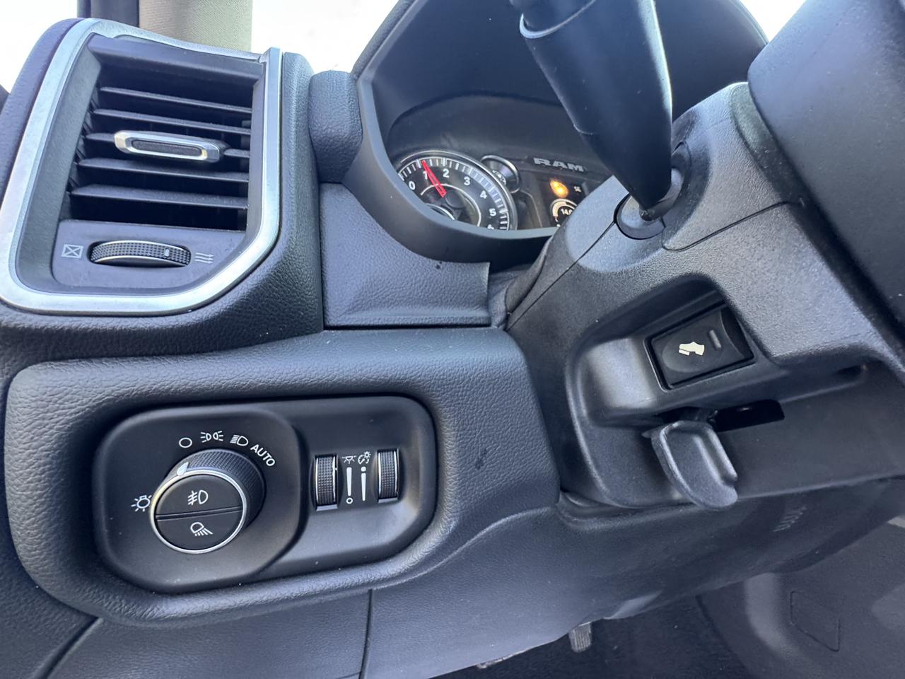 RAM 2500 Big Horn 4x4 Reg Cab 8' Box 2019