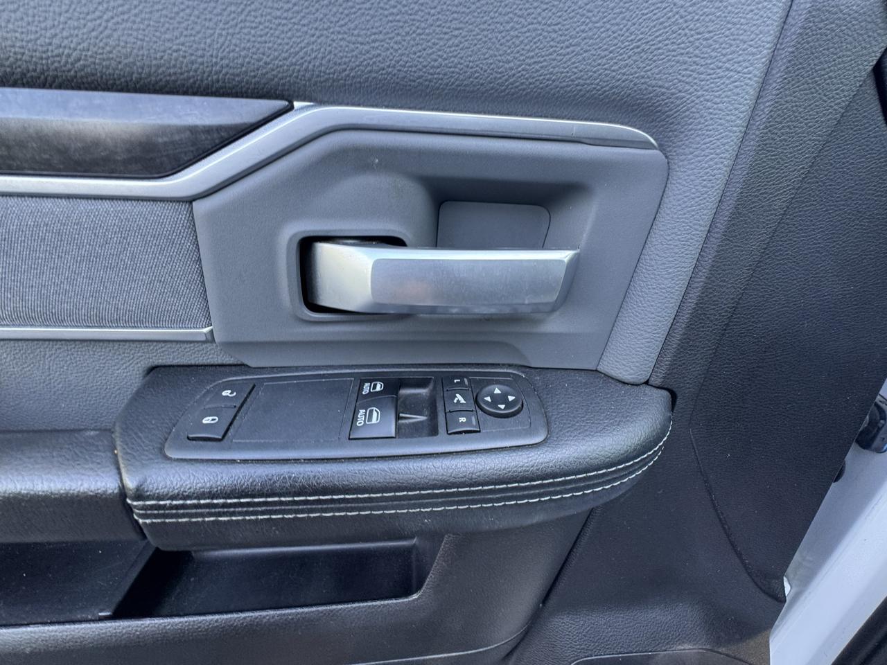 RAM 2500 Big Horn 4x4 Reg Cab 8' Box 2019