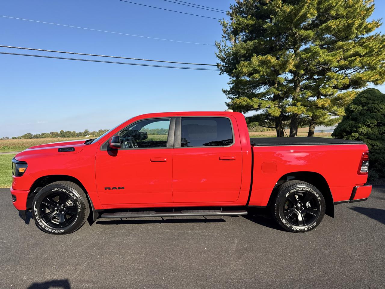 RAM 1500 Big Horn 4x4 Crew Cab 5'7" Box 2021