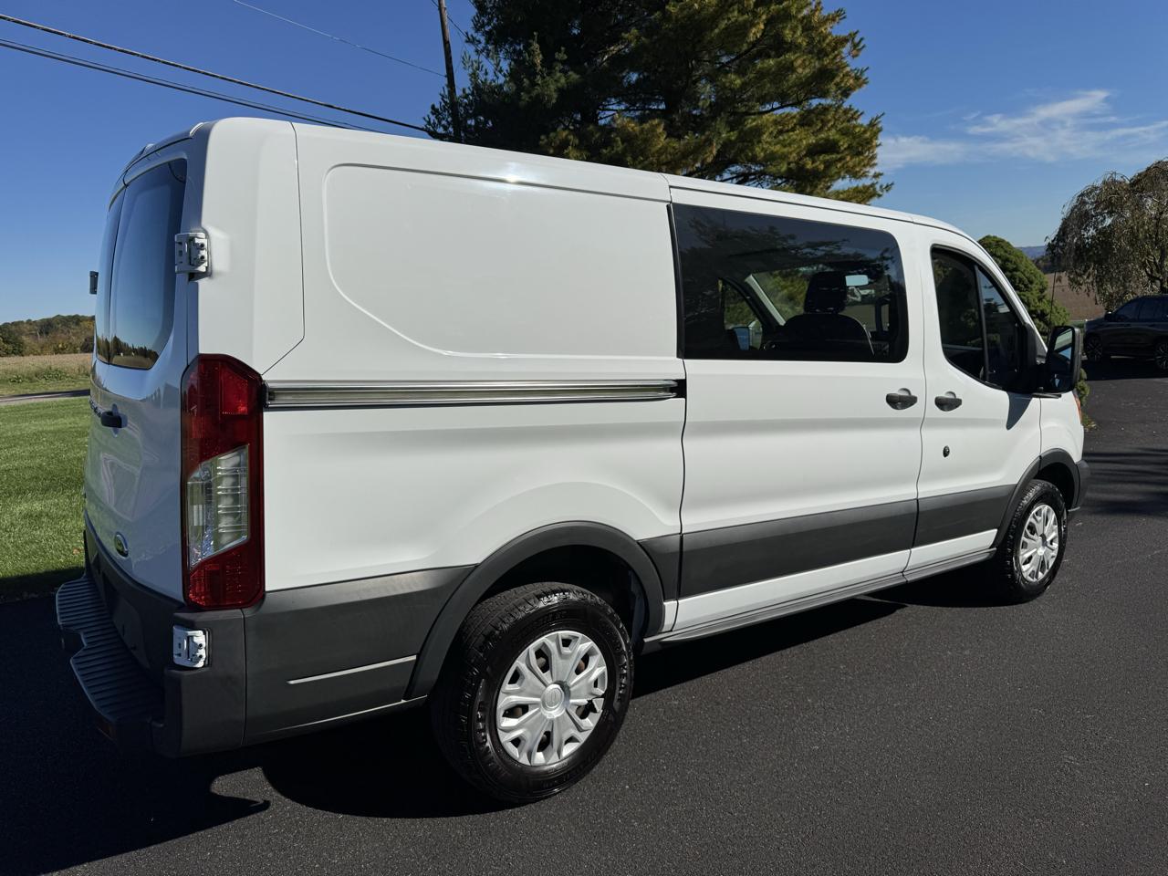 Ford Transit Van T-350 130" Low Rf 9500 GVWR Sliding RH Dr 2017