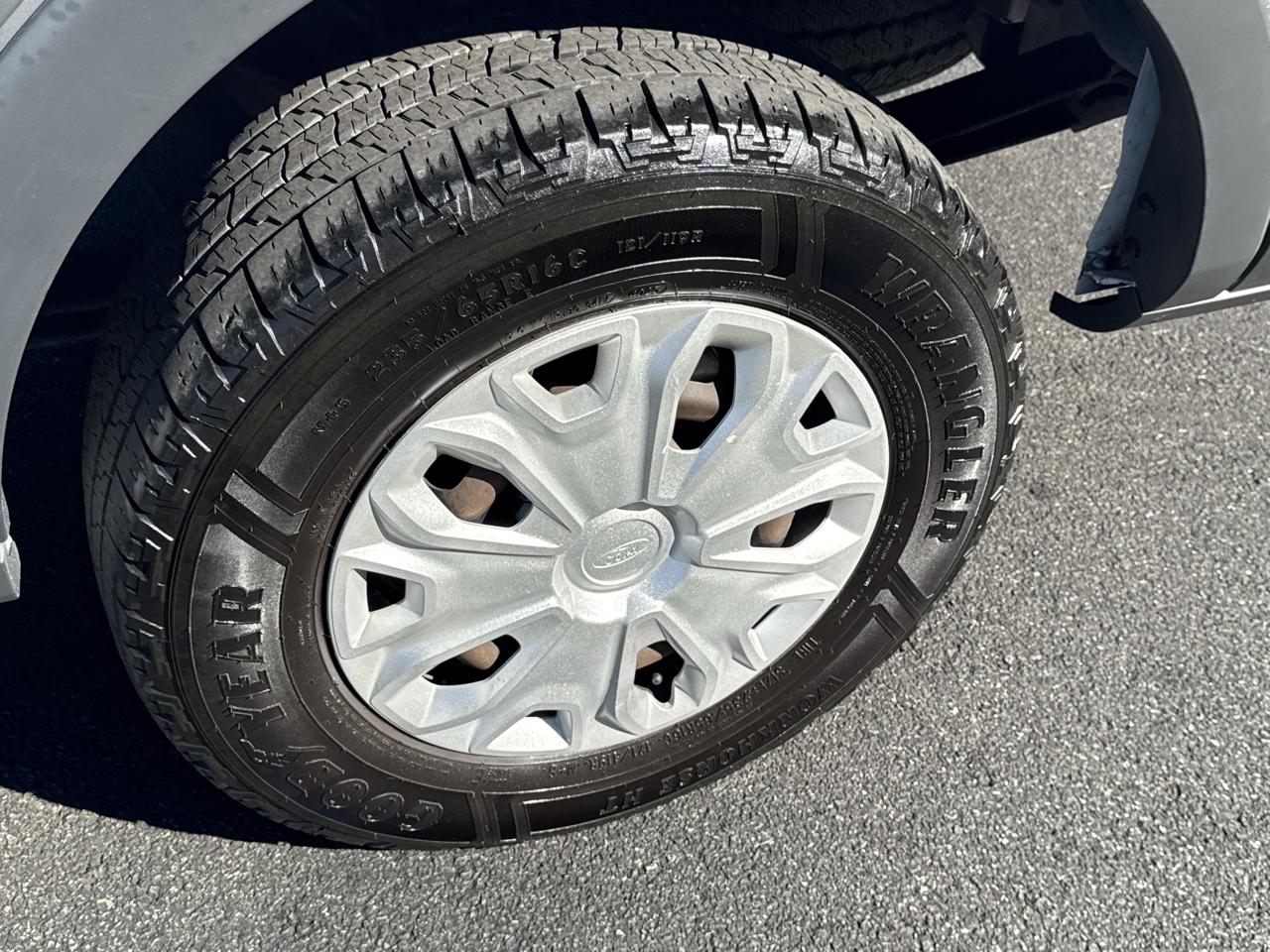 Ford Transit Van T-350 130" Low Rf 9500 GVWR Sliding RH Dr 2017