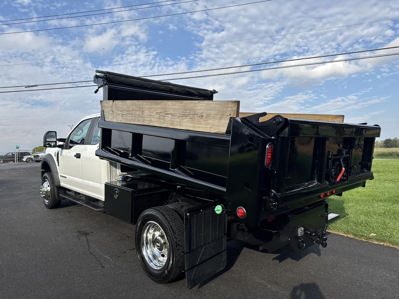 Ford Super Duty F-550 DRW XL 4WD SuperCab 168" WB 60" CA 2021
