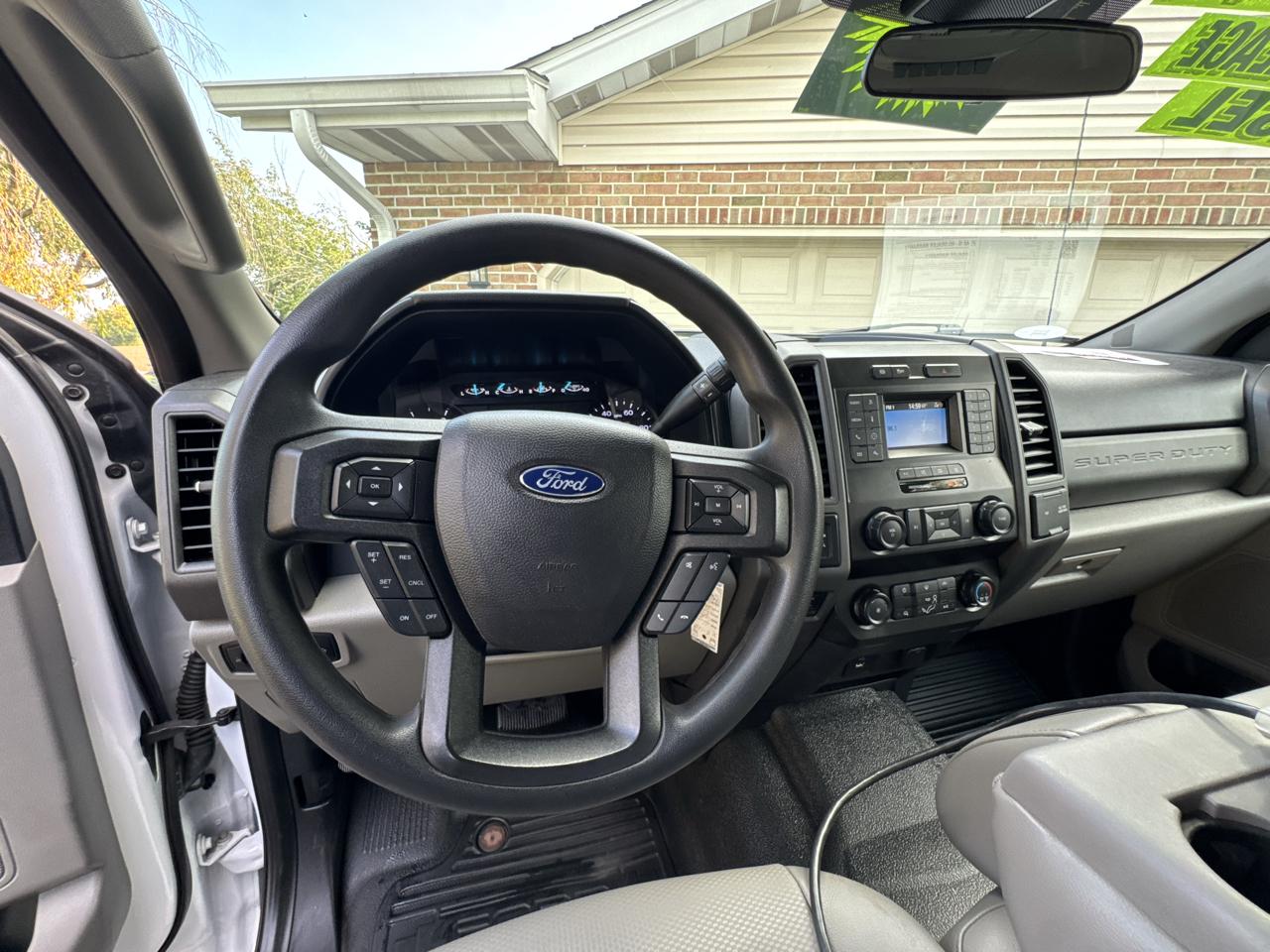Ford Super Duty F-550 DRW XL 4WD SuperCab 168" WB 60" CA 2021