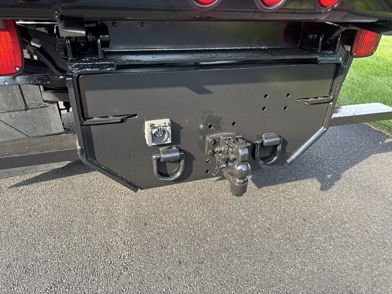 Ford Super Duty F-550 DRW XL 4WD SuperCab 168" WB 60" CA 2021
