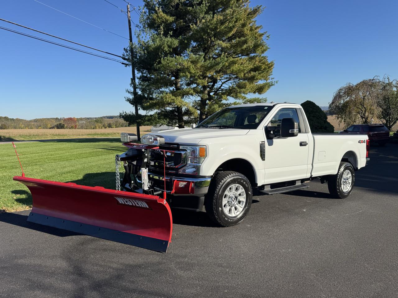 2022 Ford Super Duty F-250 SRW STX 4WD Reg Cab 8' Box