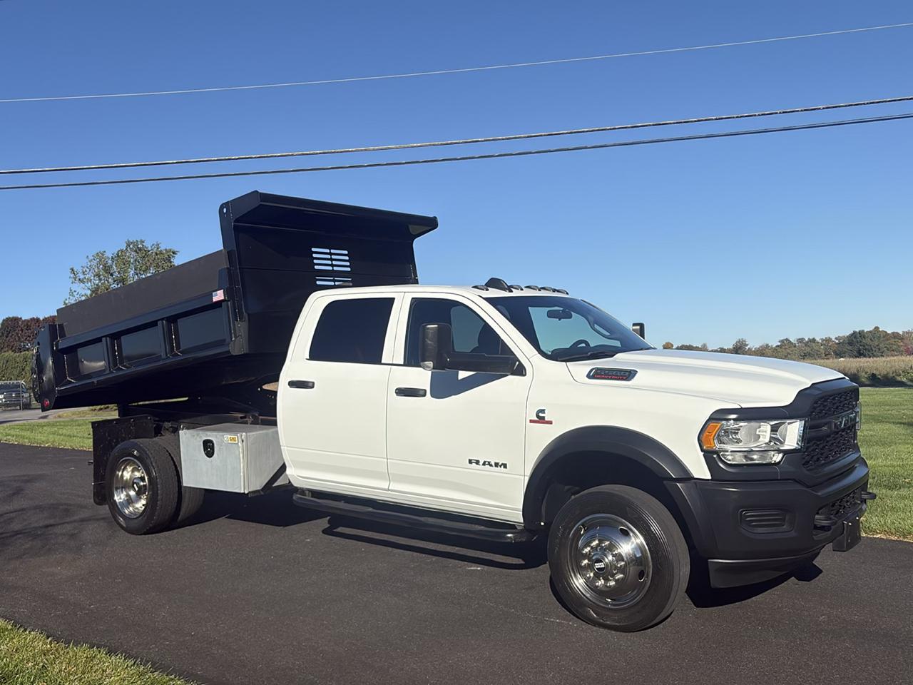 RAM 5500 Chassis Cab Tradesman 4x4 Crew Cab 60" CA 173.4" WB 2022