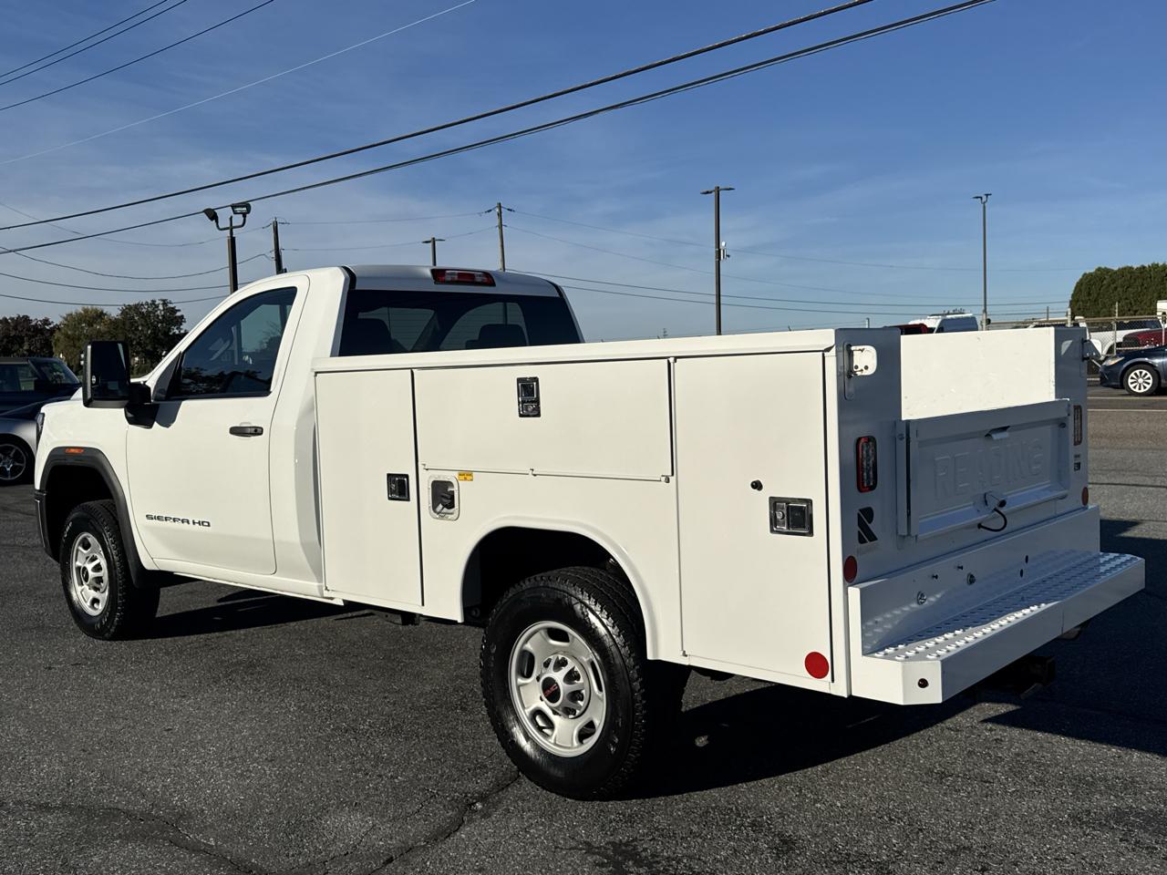 GMC Sierra 2500HD 4WD Reg Cab 142" Pro 2024