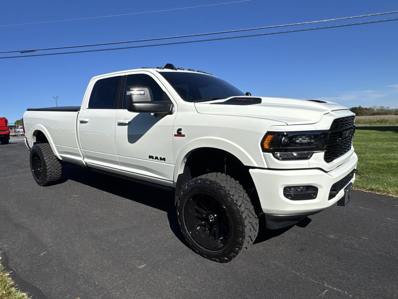 RAM 3500 Limited 4x4 Crew Cab 8' Box 2024