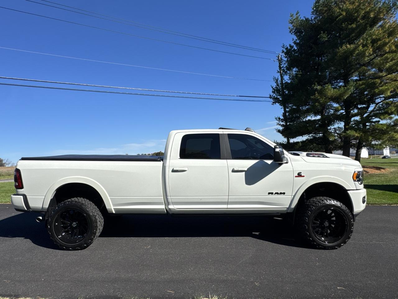 RAM 3500 Limited 4x4 Crew Cab 8' Box 2024
