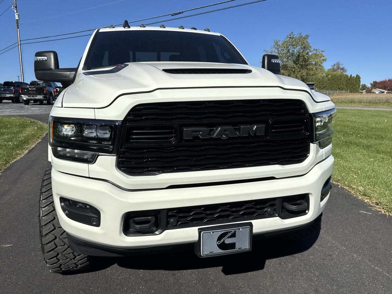 RAM 3500 Limited 4x4 Crew Cab 8' Box 2024