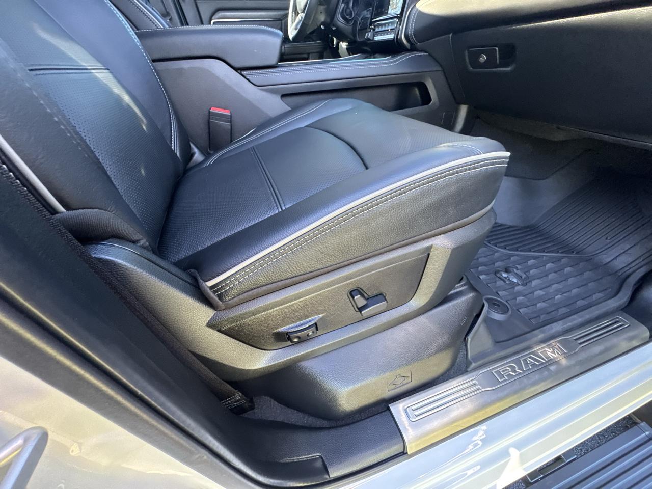 RAM 3500 Limited 4x4 Crew Cab 8' Box 2024