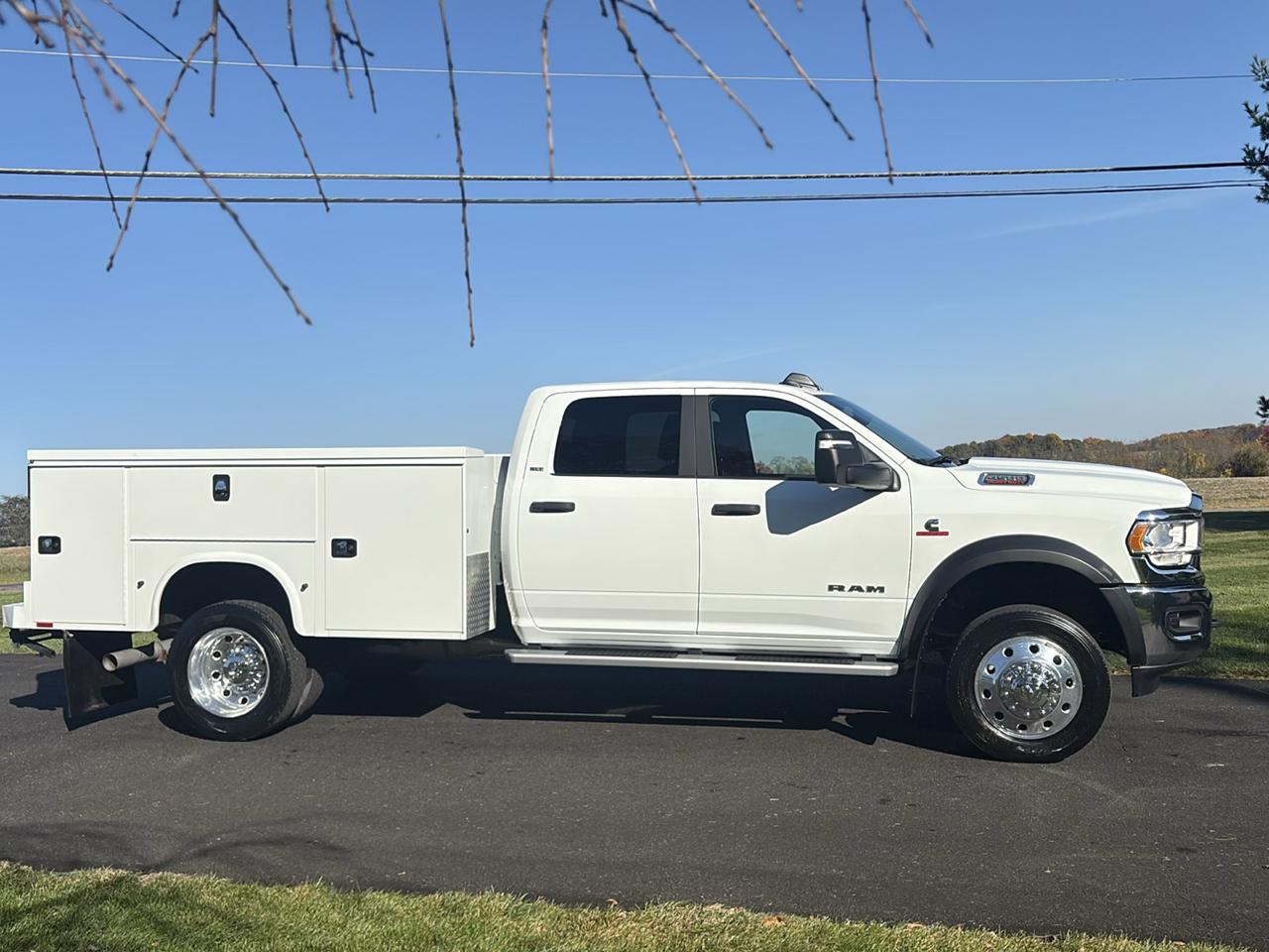 RAM 4500 Chassis Cab SLT 4x4 Crew Cab 60" CA 173.4" WB 2024