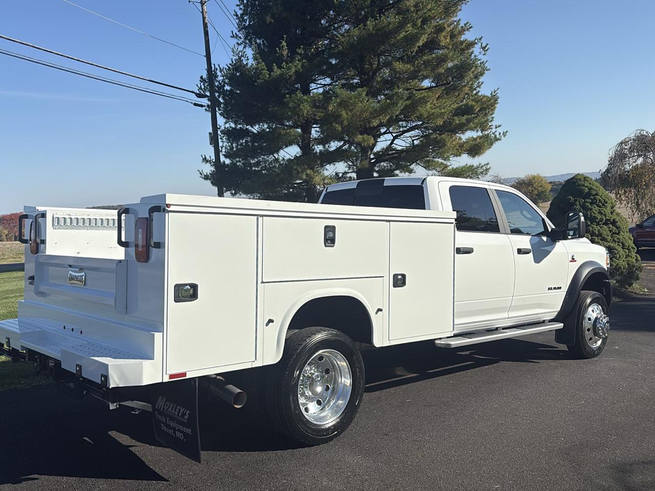 RAM 4500 Chassis Cab SLT 4x4 Crew Cab 60" CA 173.4" WB 2024