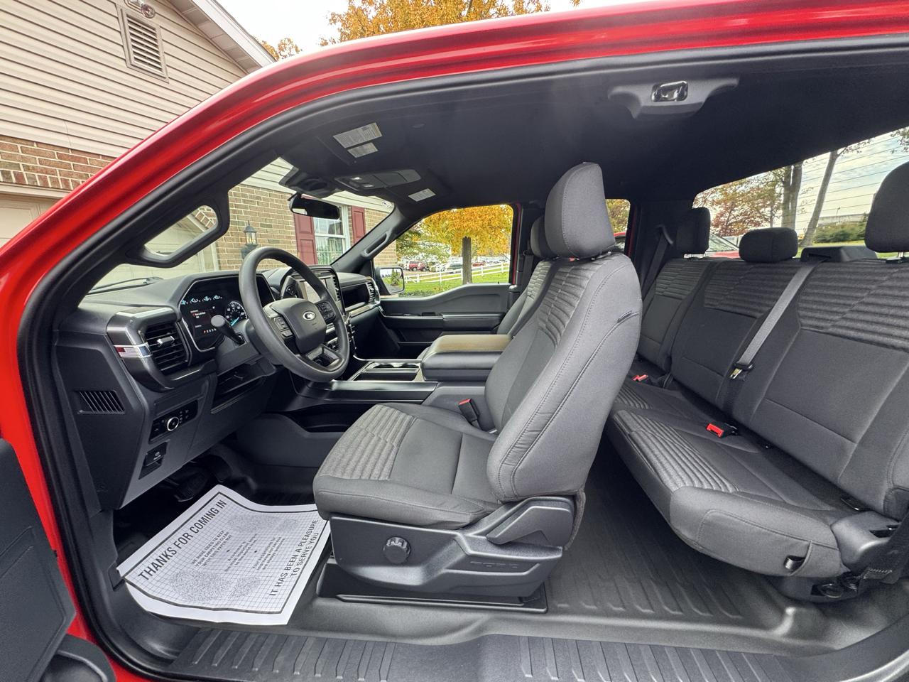 Ford F-150 XL 4WD SuperCab 6.5' Box 2023