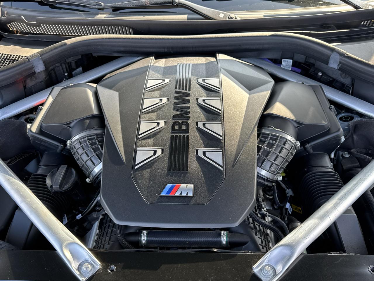 BMW X7 M60i Sports Activity Vehicle 2025