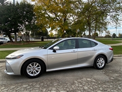 2025 Toyota Camry Hybrid 