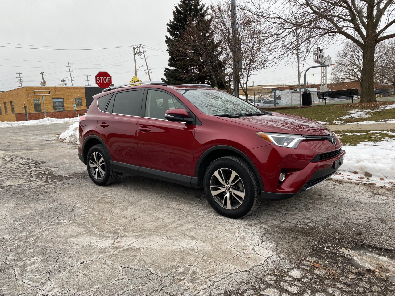 Toyota RAV4 XLE AWD 2018
