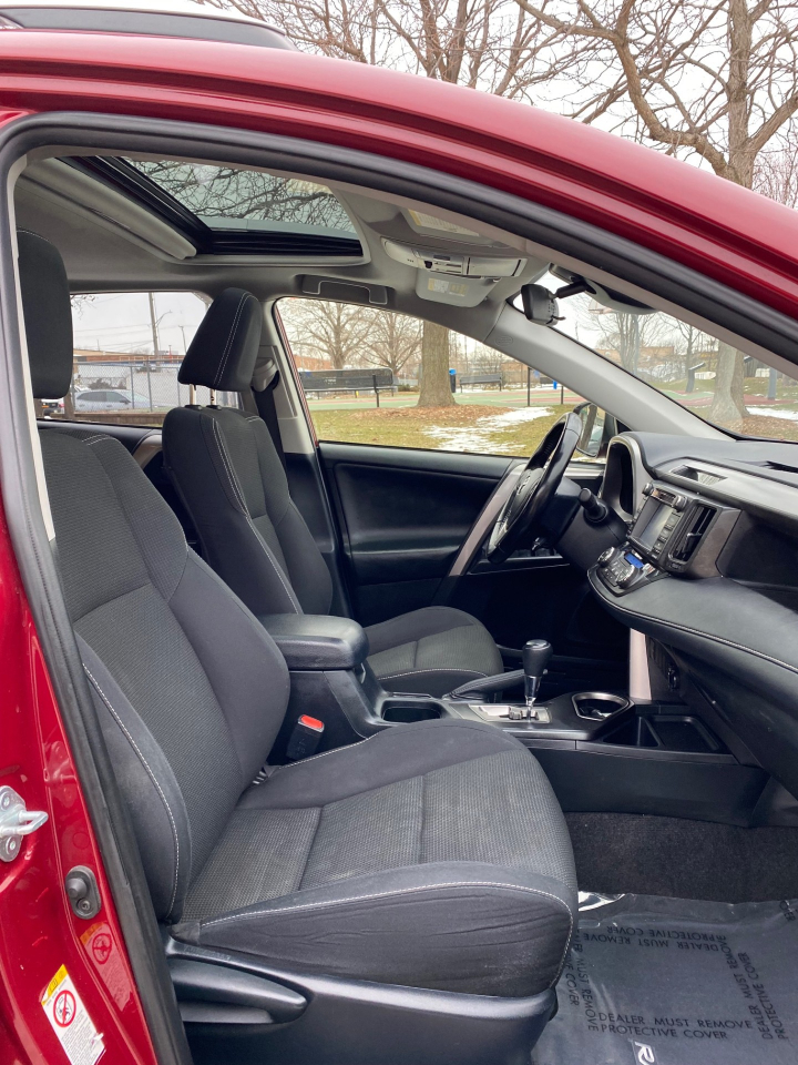 Toyota RAV4 XLE AWD 2018