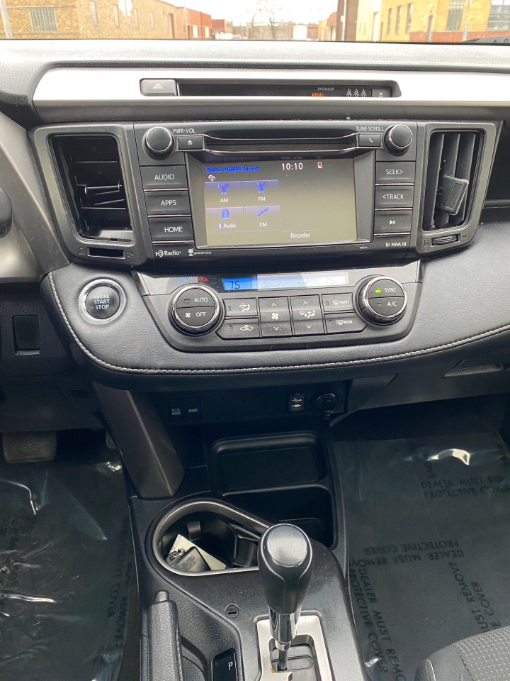 Toyota RAV4 XLE AWD 2018