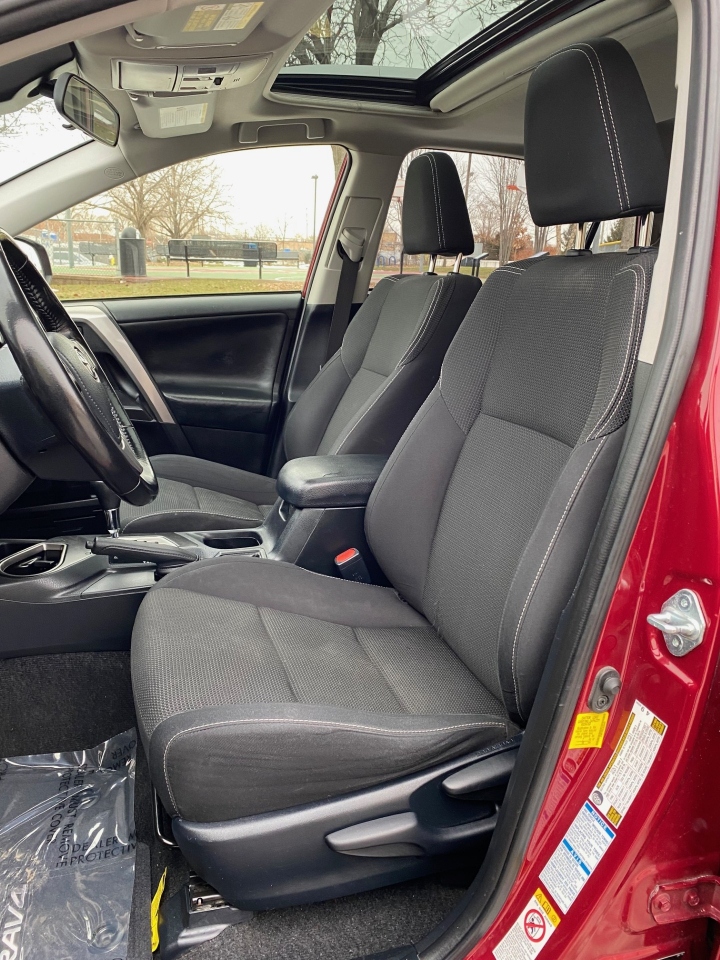 Toyota RAV4 XLE AWD 2018