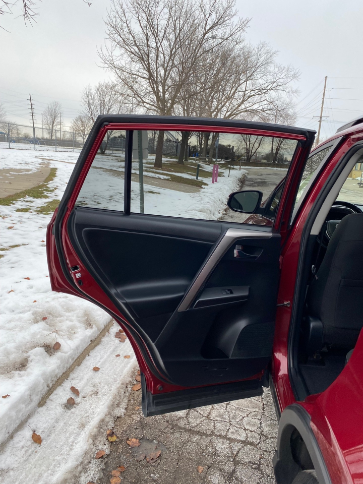 Toyota RAV4 XLE AWD 2018