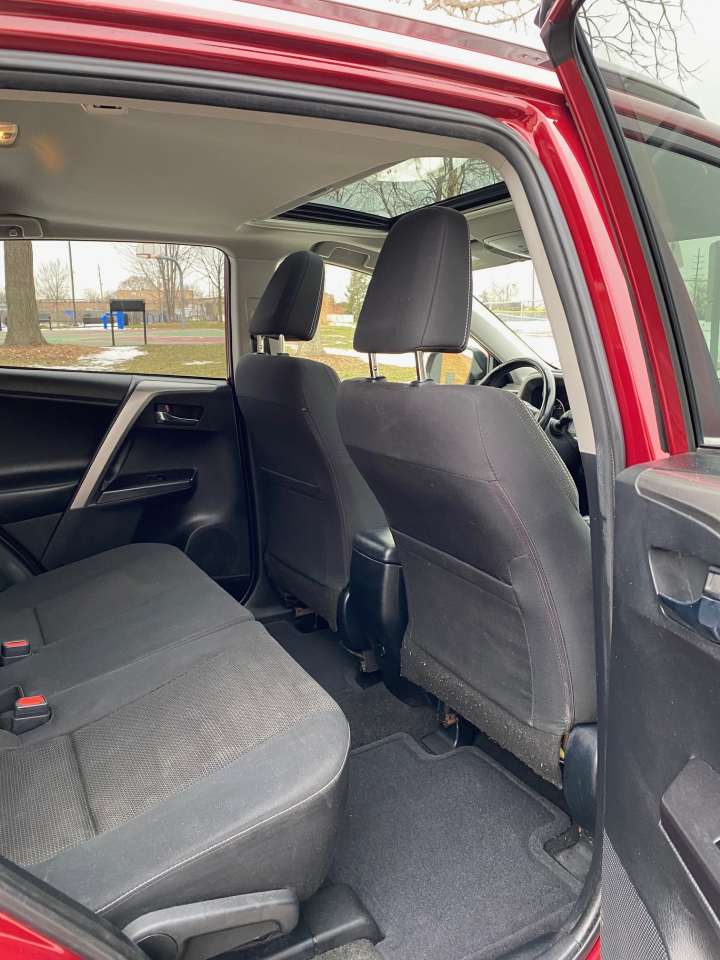 Toyota RAV4 XLE AWD 2018