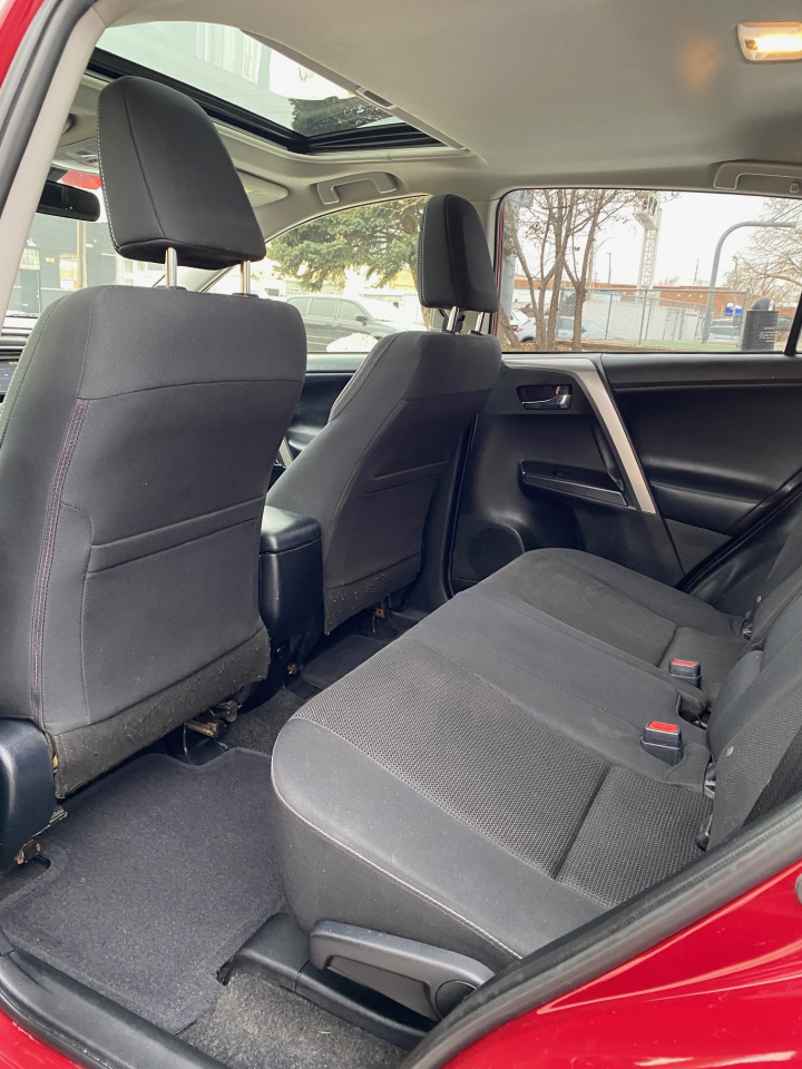 Toyota RAV4 XLE AWD 2018