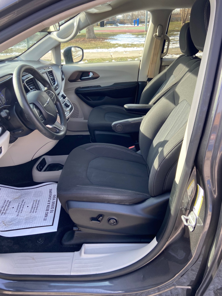 Chrysler Voyager LX 2020