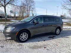 2020 Chrysler Voyager 