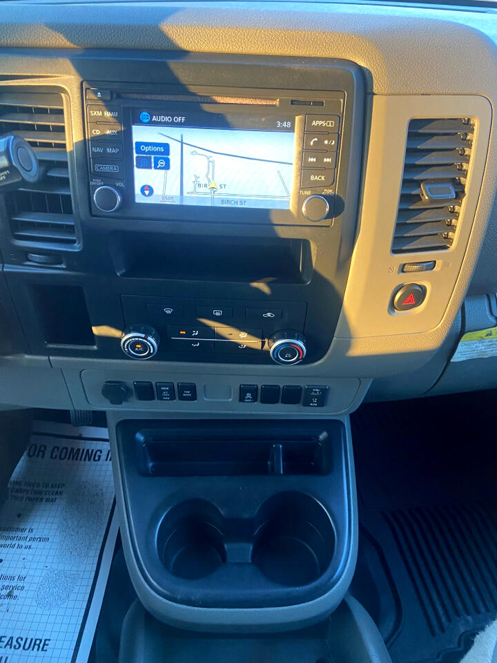 Nissan NV Cargo 2500 HD SV V8 2020