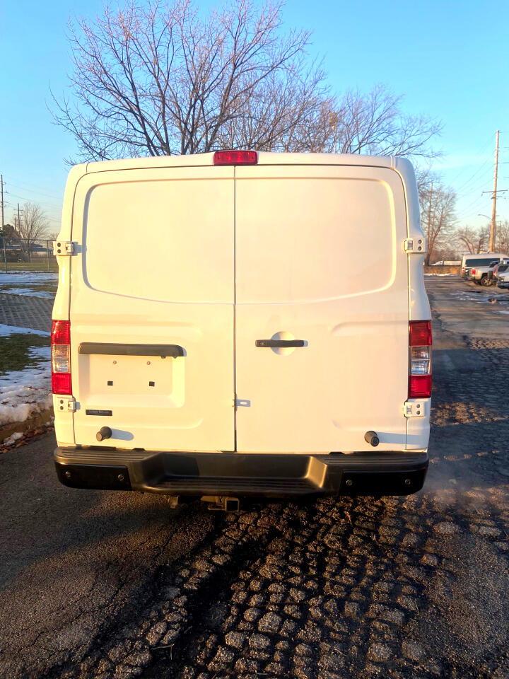 Nissan NV Cargo 2500 HD SV V8 2020