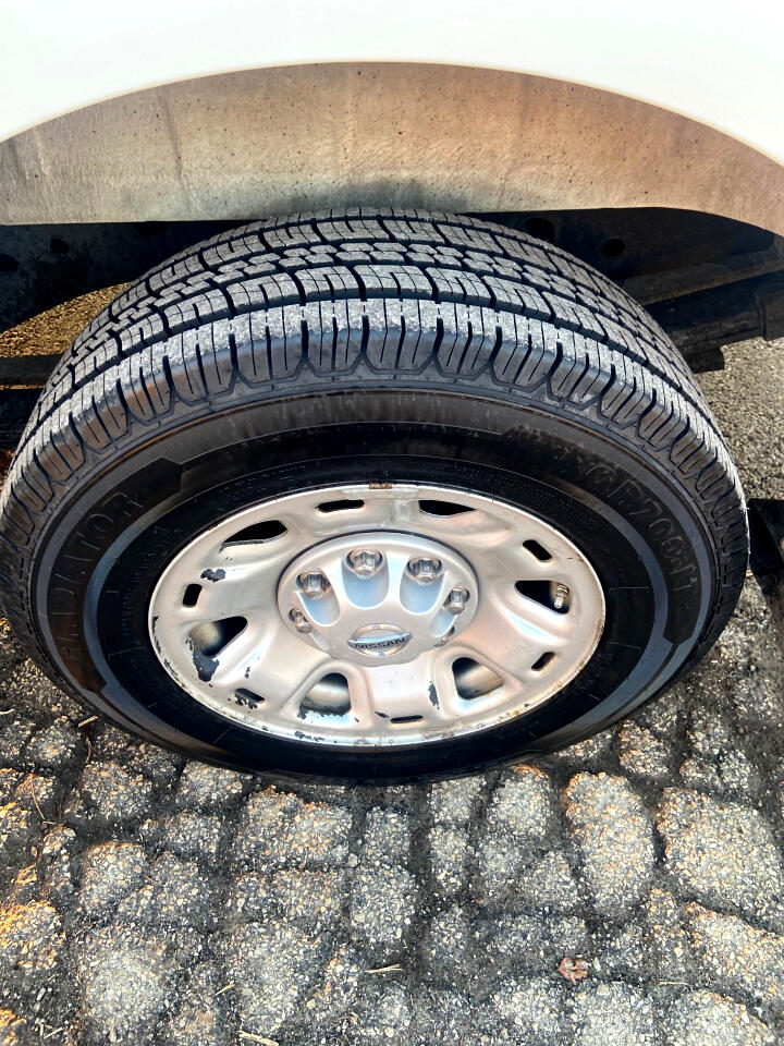 Nissan NV Cargo 2500 HD SV V8 2020