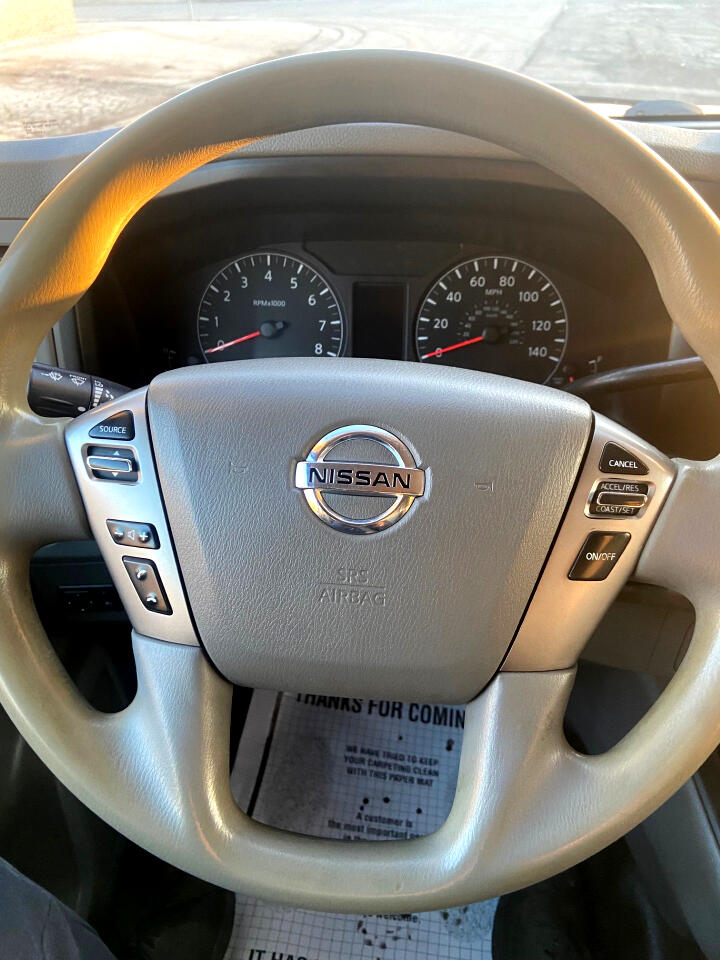 Nissan NV Cargo 2500 HD SV V8 2020