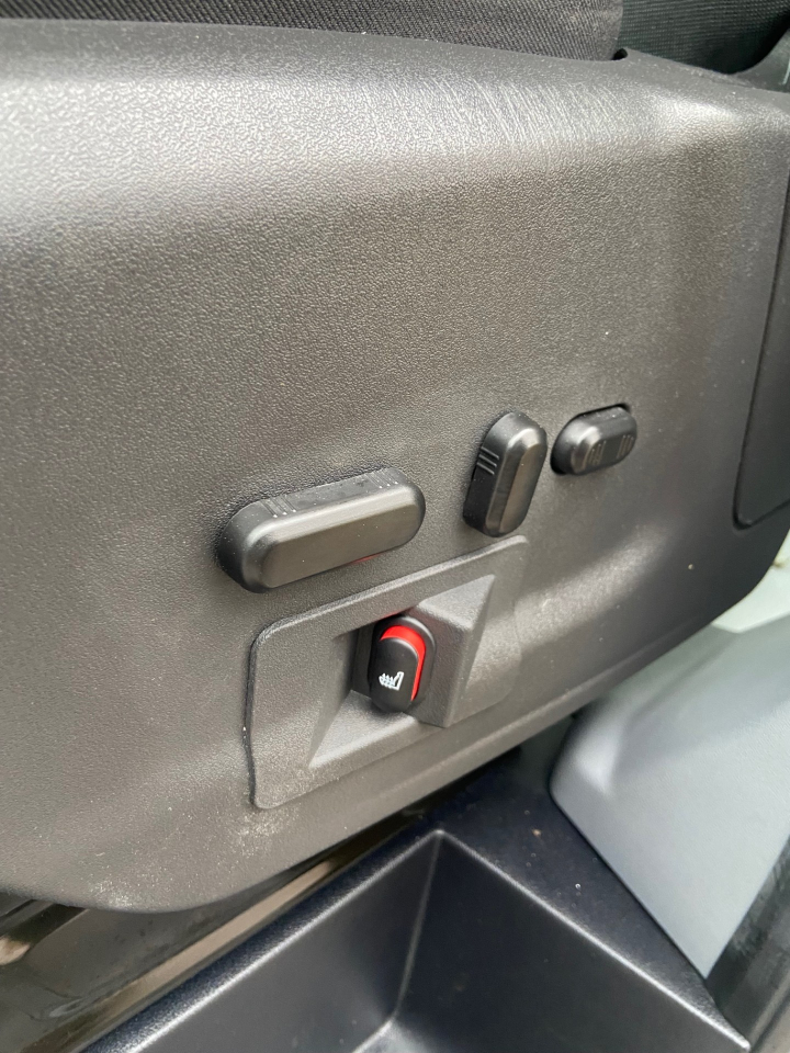 Ford Transit 150 Wagon Med. Roof XLT w/Sliding Pass. 130-in. WB 2018