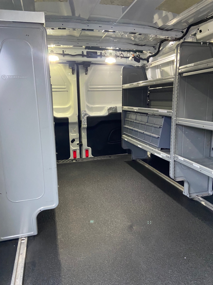 Ford Transit 250 Van Low Roof 60/40 Pass. 148-in. WB 2015