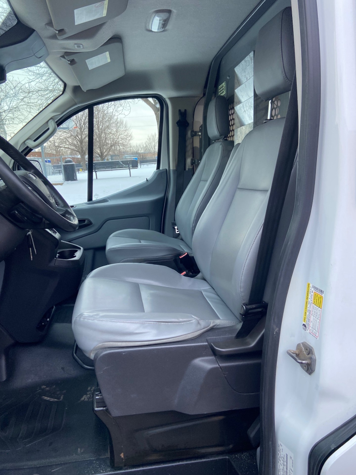 Ford Transit 250 Van Low Roof 60/40 Pass. 148-in. WB 2015