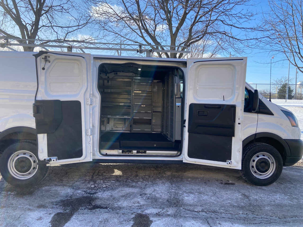 Ford Transit 250 Van Low Roof 60/40 Pass. 148-in. WB 2015